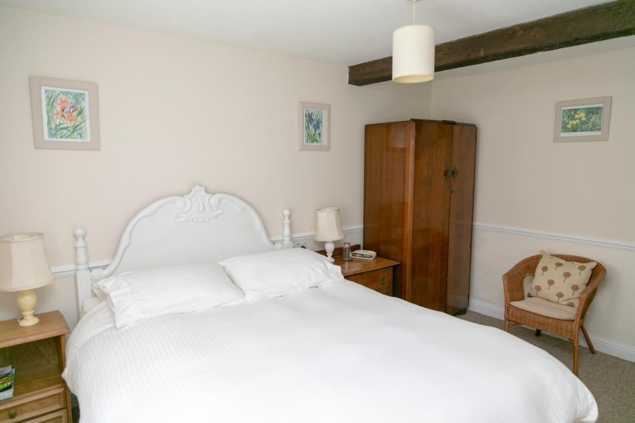 The Garden House Grittleton Bed and Breakfast Eksteriør billede